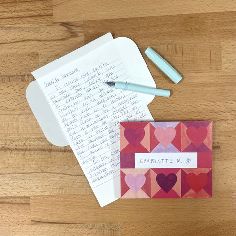 Colorful eco stationery letterfolds random arrange– sustainable writing sets printed in Berlin on recycled paper.