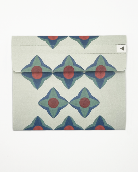 Turquoise flowers letterfold recycled writing paper, back view, handmade stationery from Berlin
